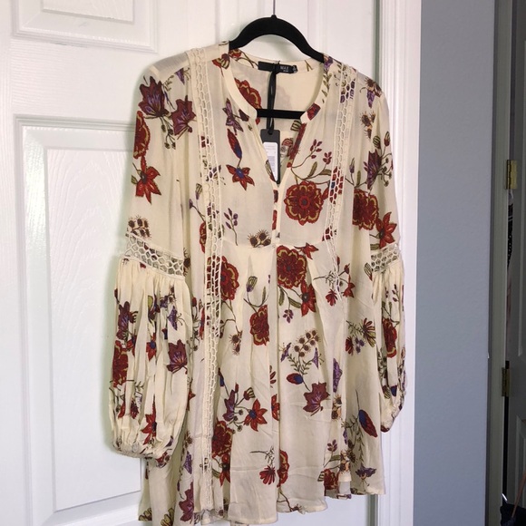 Max Jeans | Tops | Max Jeans Top | Poshmark